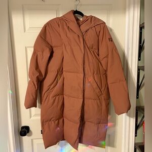 Frank & Oak Hygge Water Resistant Puffer (Dusty Wine Colour) Size L